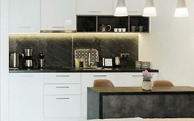 Nest Apartment