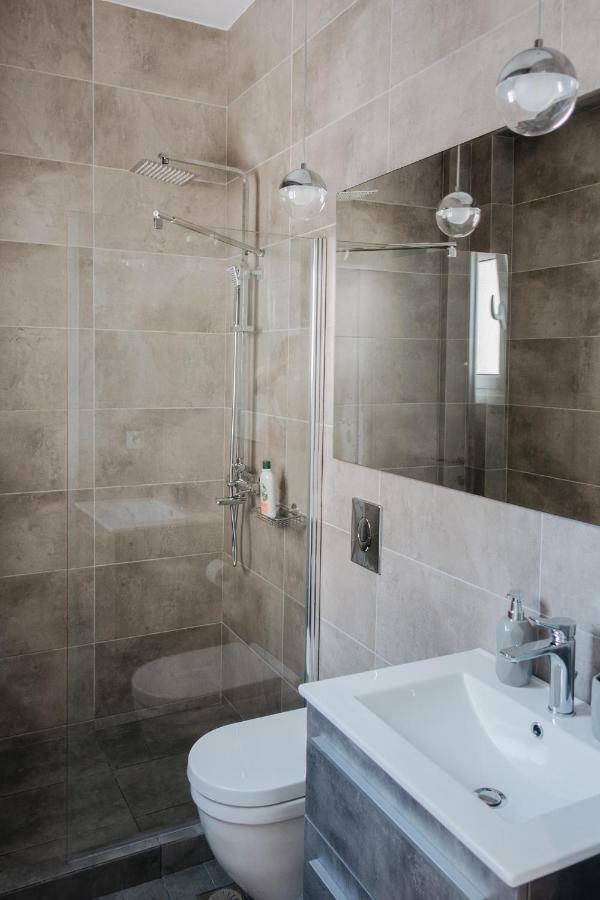 Nest Apartment Atene Esterno foto